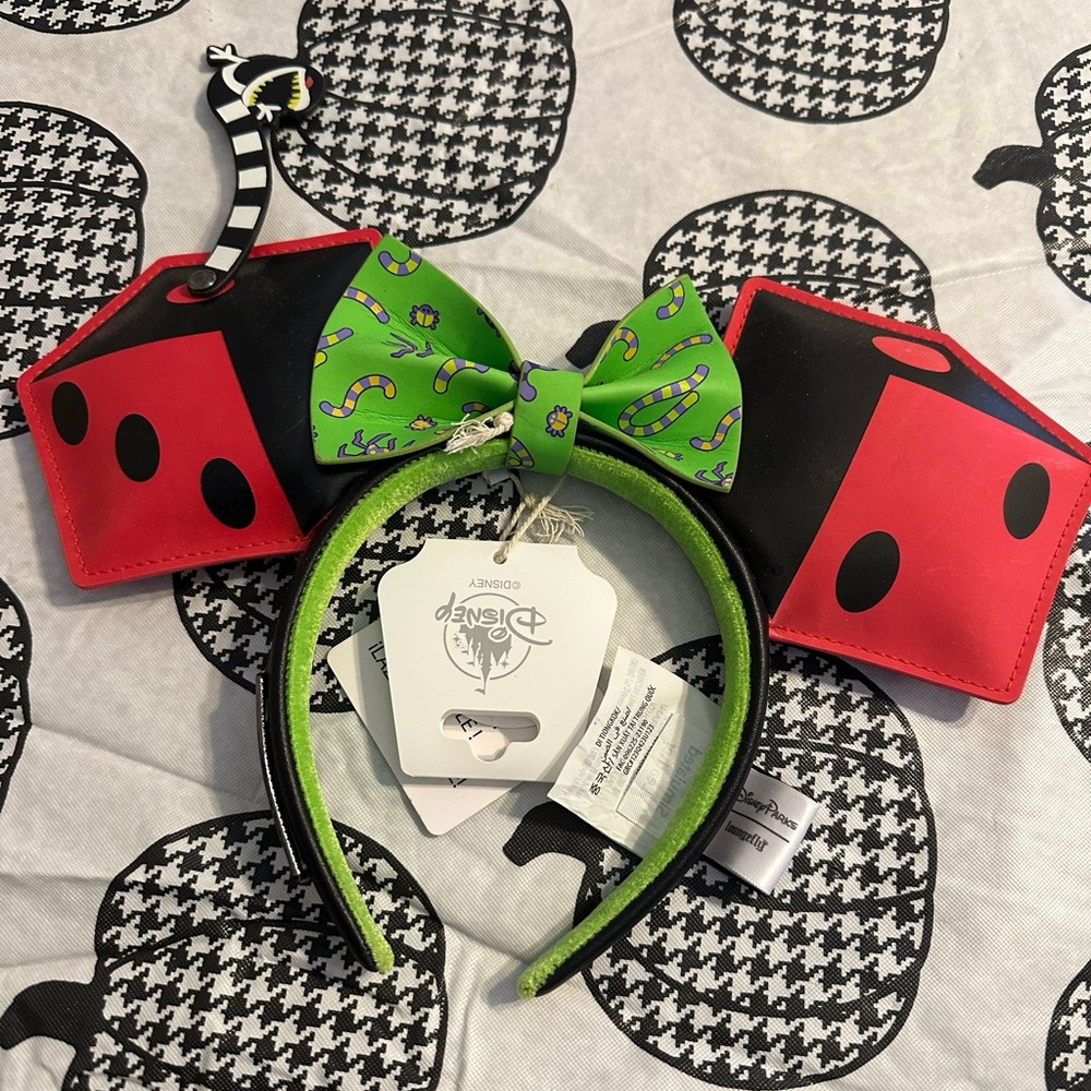 BNWT Oogie Boogie Bash Mickey Ears